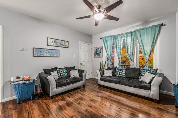 3130 S 12th St, Milwaukee, WI 53215