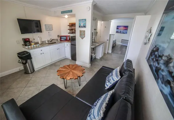 445 S GULFVIEW BLVD #325, Clearwater, FL 33767