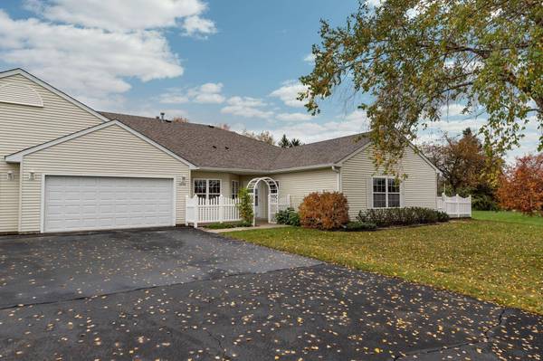 2809 Salem Meadows DR SW, Rochester, MN 55902