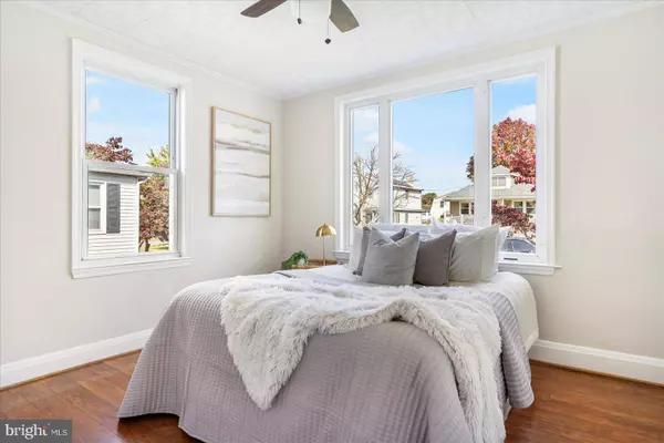 1728 LESLIE RD, Dundalk, MD 21222