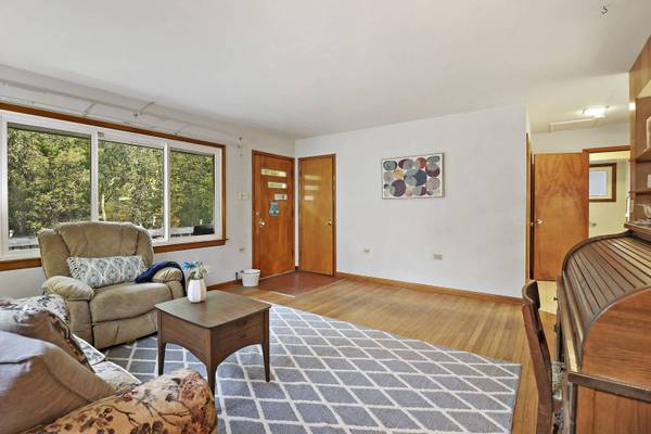 488 Charlotte AVE, Crystal Lake, IL 60014