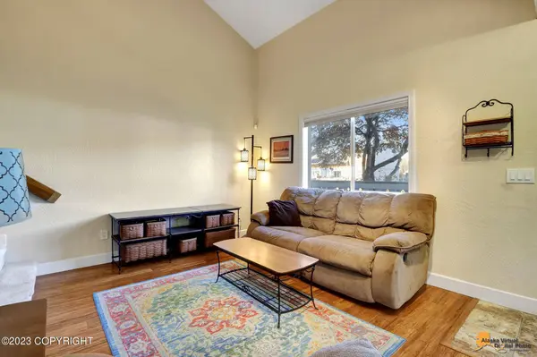 3512 Grissom CIR, Anchorage, AK 99517