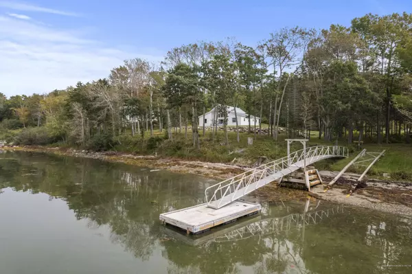 46 Goose Ledge Road, Harpswell, ME 04079