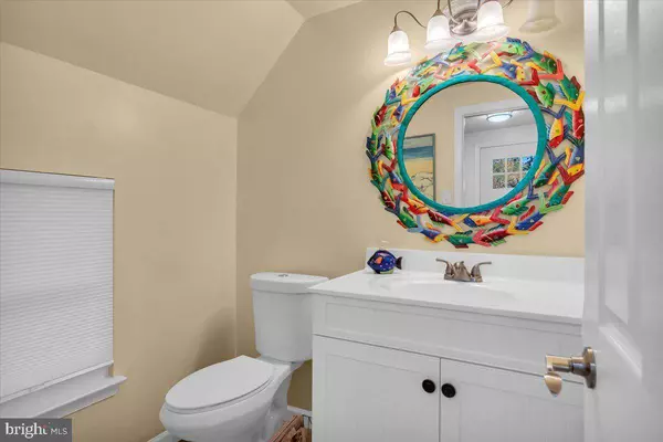 26 BROOKWOOD DR, Voorhees, NJ 08043