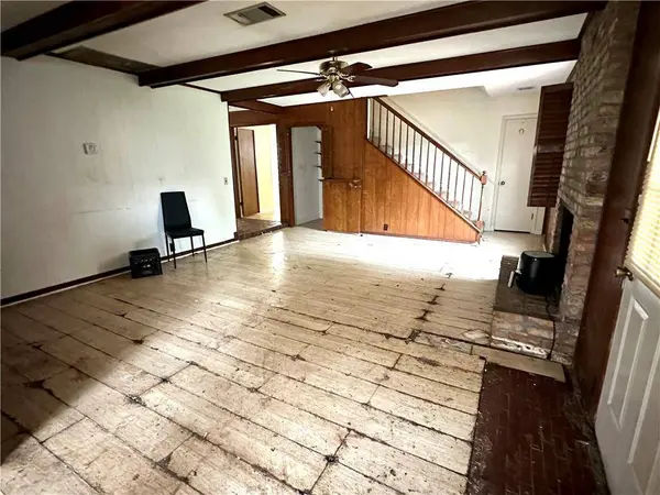 3708 PIN OAK AVE, New Orleans, LA 70131