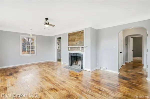 2501 E 2ND Street, Flint, MI 48503