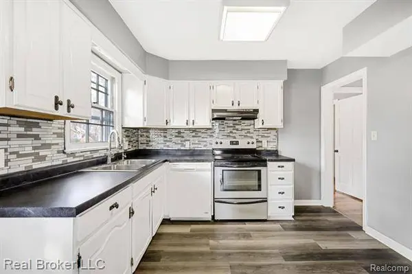 2501 E 2ND Street, Flint, MI 48503