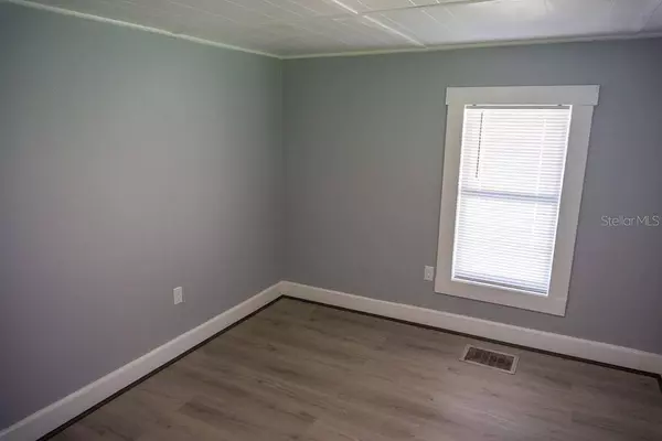 2301 DRAKE DR, Orlando, FL 32810