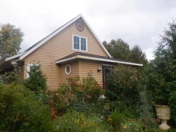 28223 50th Street, Bangor, MI 49013