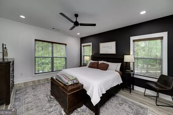 209 Riverpoint way, Jackson, GA 30233