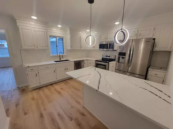 5306 E Hill DR, Indianapolis, IN 46226