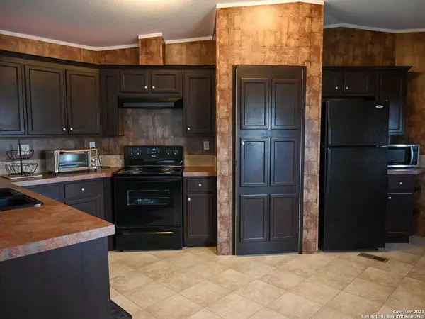 1747 ROTHERMAN, Canyon Lake, TX 78133-2629