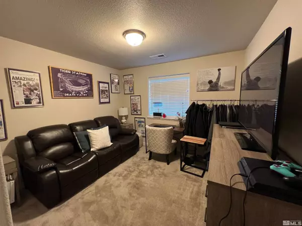 914 Garden Ct, Carson City, NV 89705