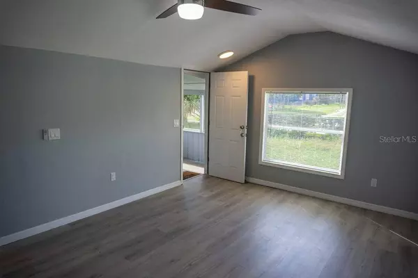 2301 DRAKE DR, Orlando, FL 32810