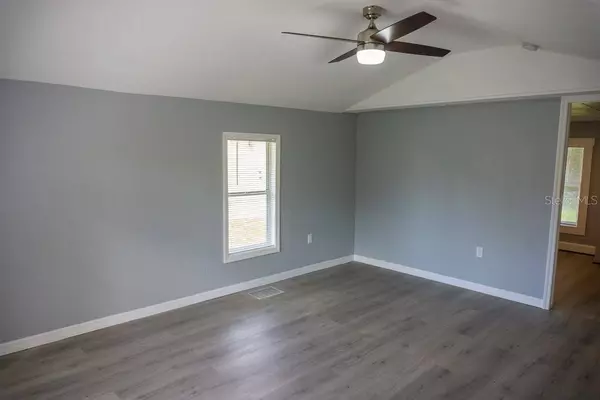 2301 DRAKE DR, Orlando, FL 32810