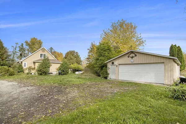 28223 50th Street, Bangor, MI 49013