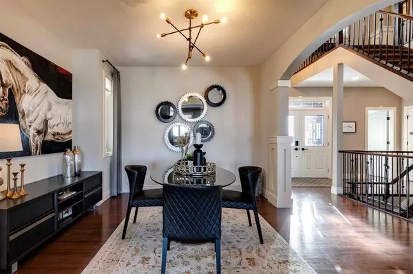 14 Westpark PL SW, Calgary, AB T3H 0C3