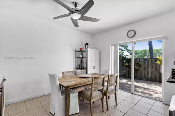 22180 SW 93rd Pl, Cutler Bay, FL 33190