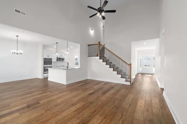 970 Alton Dr, Clarksville, TN 37043