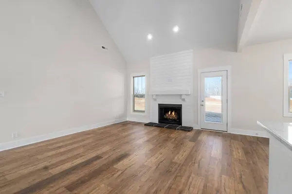 970 Alton Dr, Clarksville, TN 37043