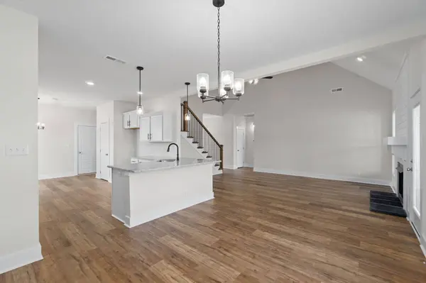 970 Alton Dr, Clarksville, TN 37043