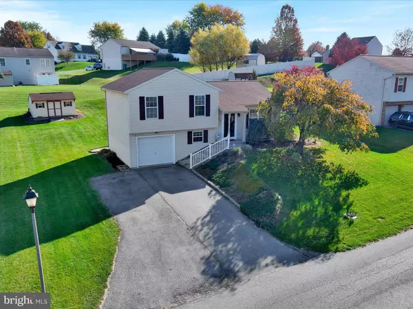 2038 WATER ST, Lebanon, PA 17046