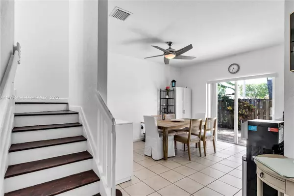 22180 SW 93rd Pl, Cutler Bay, FL 33190