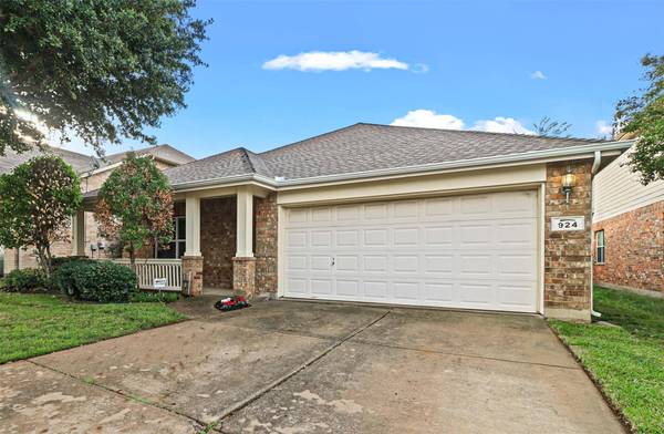 924 Starling Lane, Aubrey, TX 76227