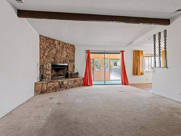 12945 Yellowstone Ave, Victorville, CA 92395