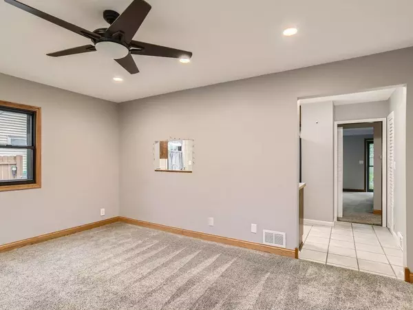 2734 4th AVE E, North Saint Paul, MN 55109