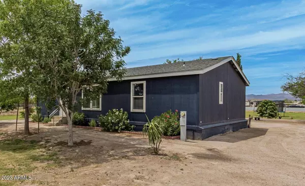{} W HUNTINGTON Drive, Buckeye, AZ 85326
