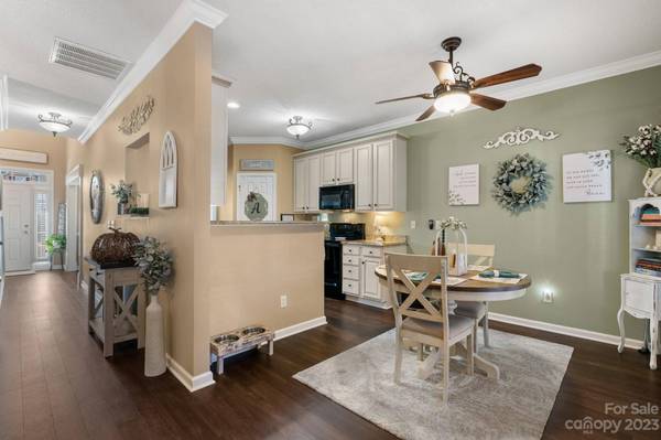 101 Woodfern RD, Fletcher, NC 28732