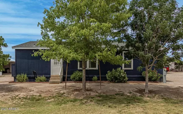 {} W HUNTINGTON Drive, Buckeye, AZ 85326