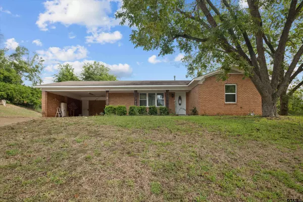 104 Westwood Dr, Troup, TX 75789