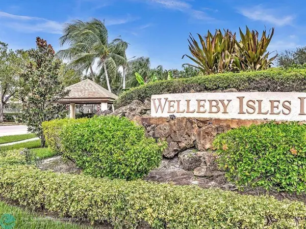 10241 Welleby Isles Ln, Sunrise, FL 33351