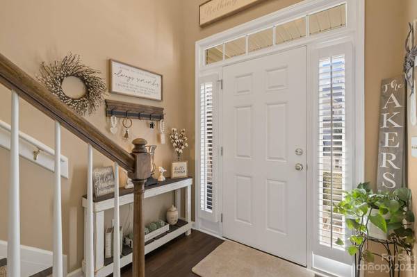 101 Woodfern RD, Fletcher, NC 28732