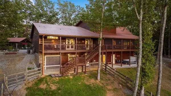 400 WOODLAND RIDGE DR, Morganton, GA 30560