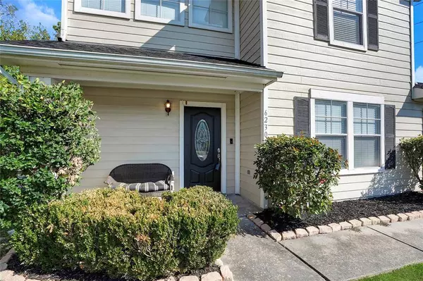 6230 Kings Oaks LN, Humble, TX 77346