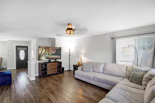 6230 Kings Oaks LN, Humble, TX 77346