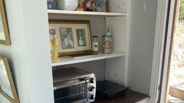 28612 PARADISE MANOR DR, Marble Falls, TX 78654