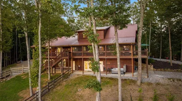 400 WOODLAND RIDGE DR, Morganton, GA 30560