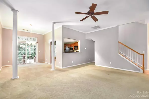 6311 Stoney Valley CT, Charlotte, NC 28269