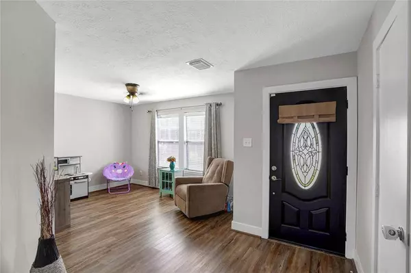 6230 Kings Oaks LN, Humble, TX 77346