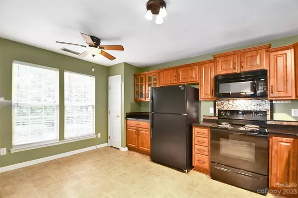 6311 Stoney Valley CT, Charlotte, NC 28269