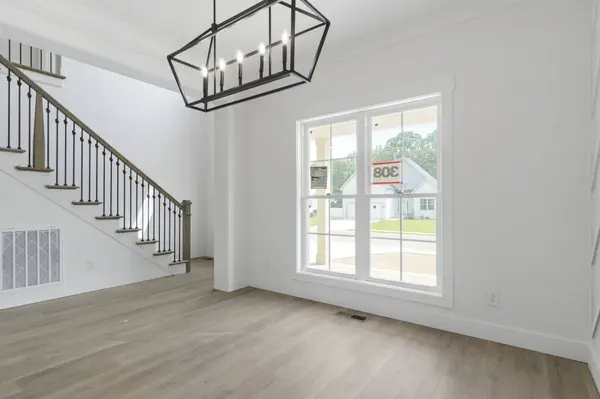 220 Sherlock Dr, Clarksville, TN 37043