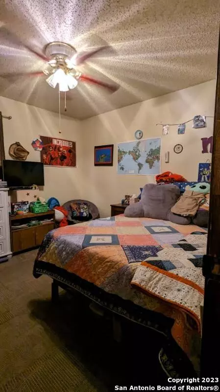 15 Rosebud Circle, Uvalde, TX 78801