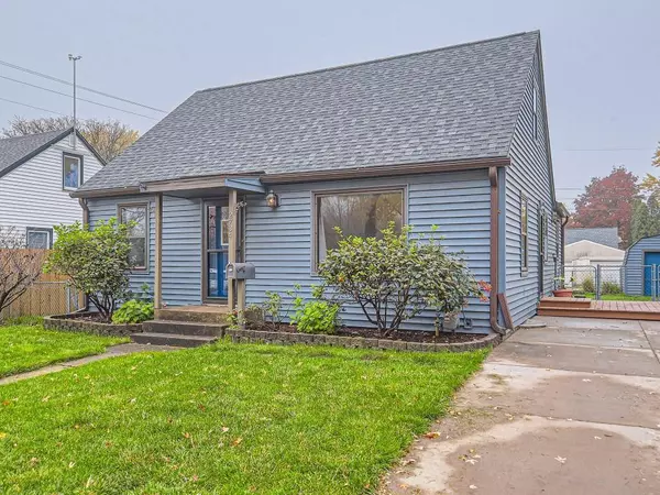 2734 4th AVE E, North Saint Paul, MN 55109