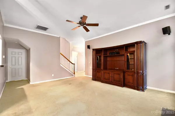 6311 Stoney Valley CT, Charlotte, NC 28269