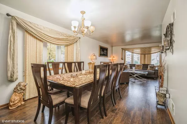 10607 Parkside AVE, Chicago Ridge, IL 60415