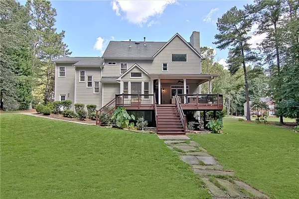 165 Stonehaven DR, Fayetteville, GA 30215